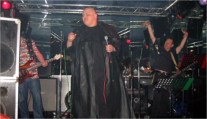 Foto: "Heroes and Divas" in Neustadt am 07.03.2002