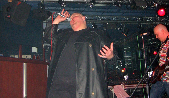 Foto: "Heroes and Divas" in Neustadt am 07.03.2002