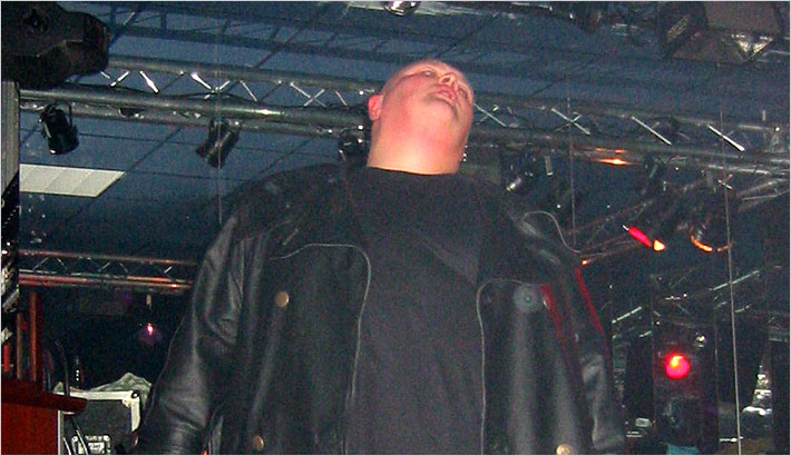 Foto: "Heroes and Divas" in Neustadt am 07.03.2002