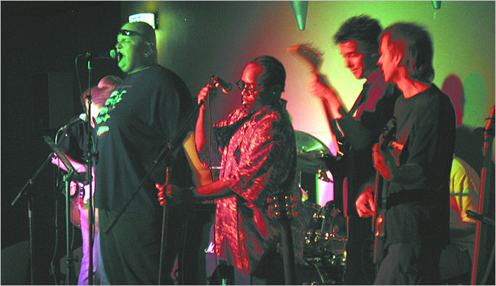 Foto: Jam-Session im Krone Musik Club am 24.07.2004